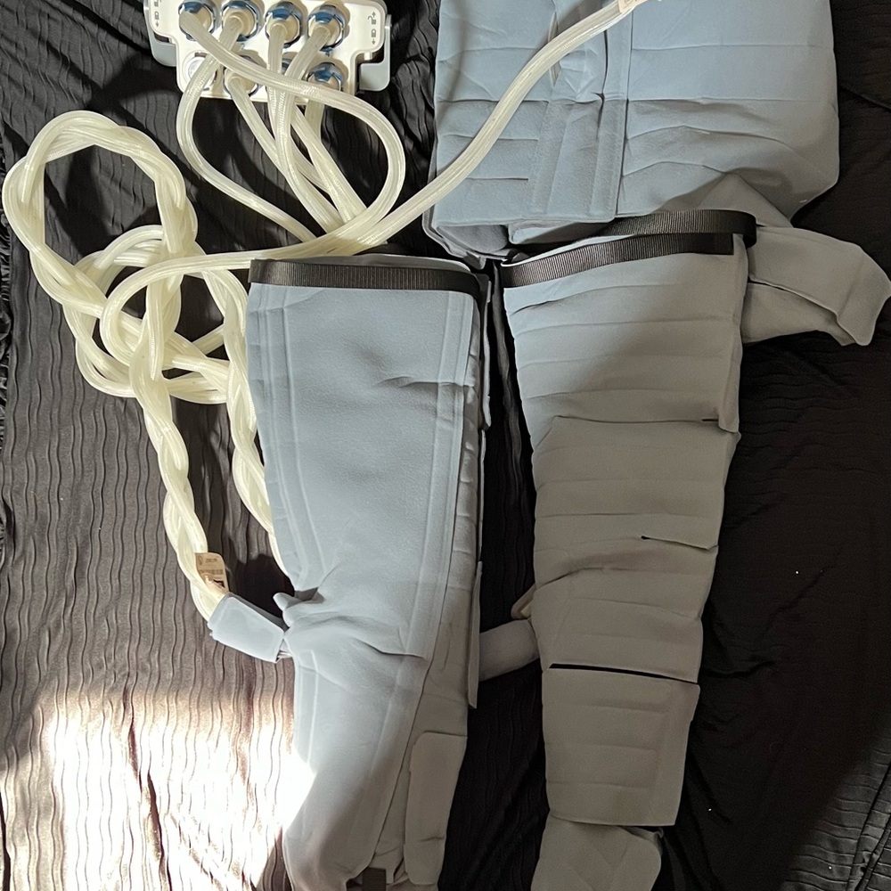 Flextouch Plus Full Leg + Trunk PD32-G3 Compression Pump